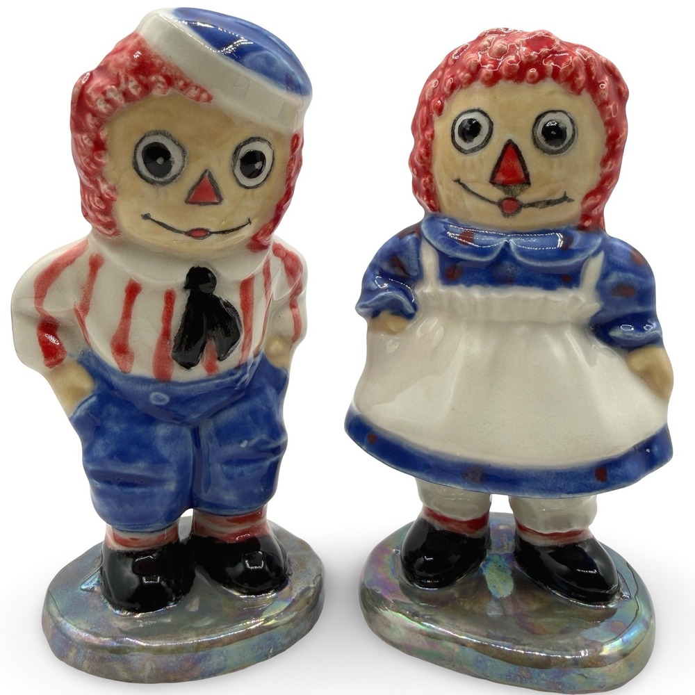 Raggedy Ann & Andy Hand Painted Ceramic Figurine Pair Signed Holloway 2012 HTF